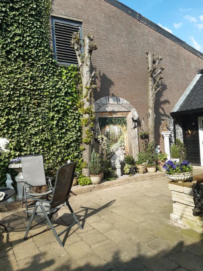 B&B de Vrijheid en de Ruimte in Steenbergen Steenbergen  Exterior foto
